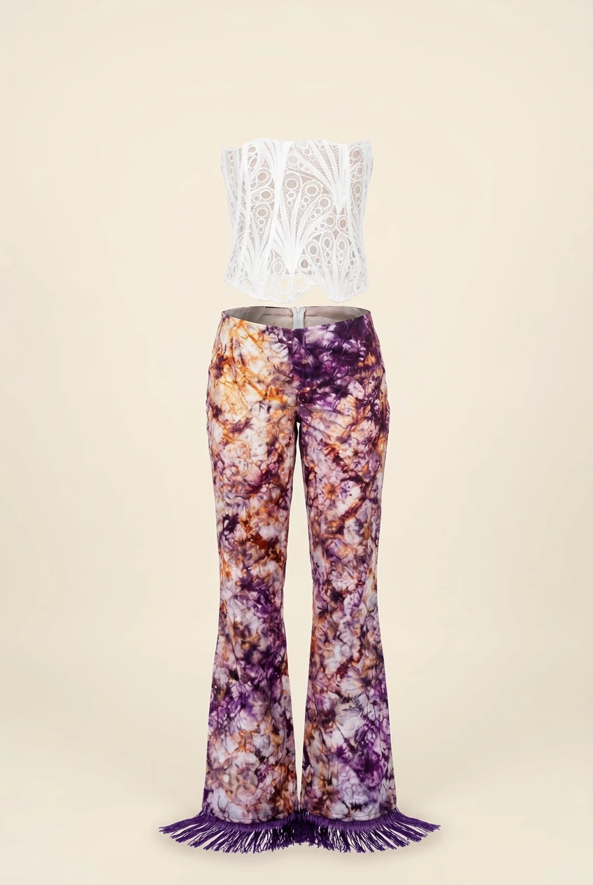 Corset en dentelle blanche avec pantalon tie-dye violet et orange
